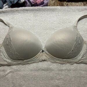 Victoria Secret White  No wire Bra